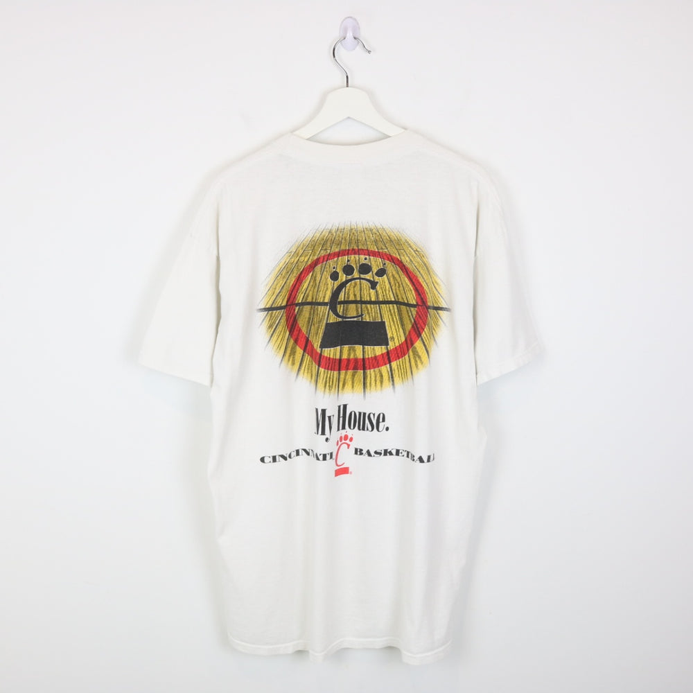 Vintage 90's University of Cincinnati Basketball Tee - L-NEWLIFE Clothing