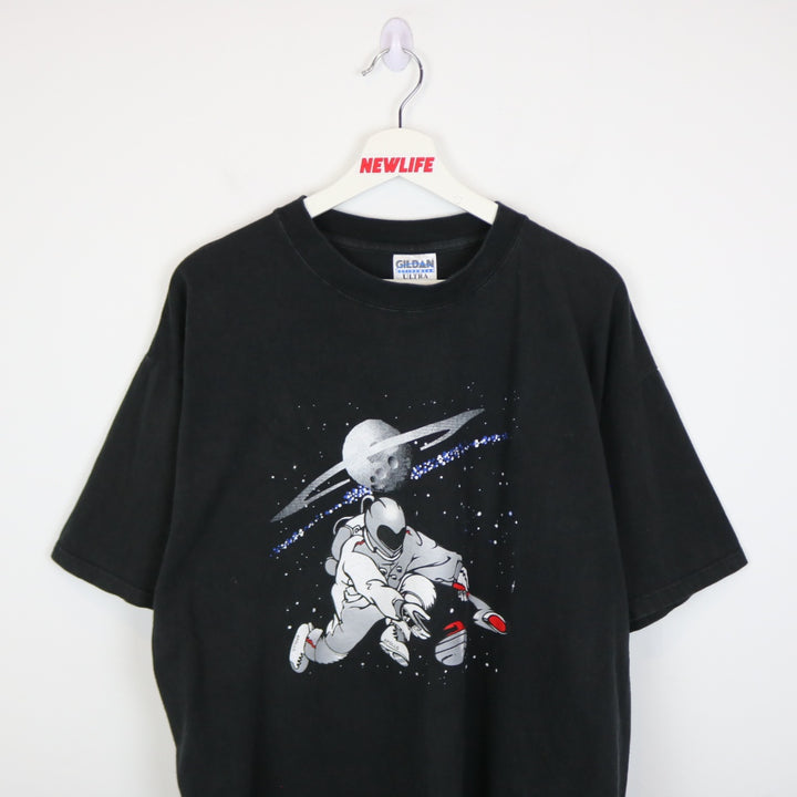 VIntage 00's Astronaut Space Curling Tee - XL-NEWLIFE Clothing