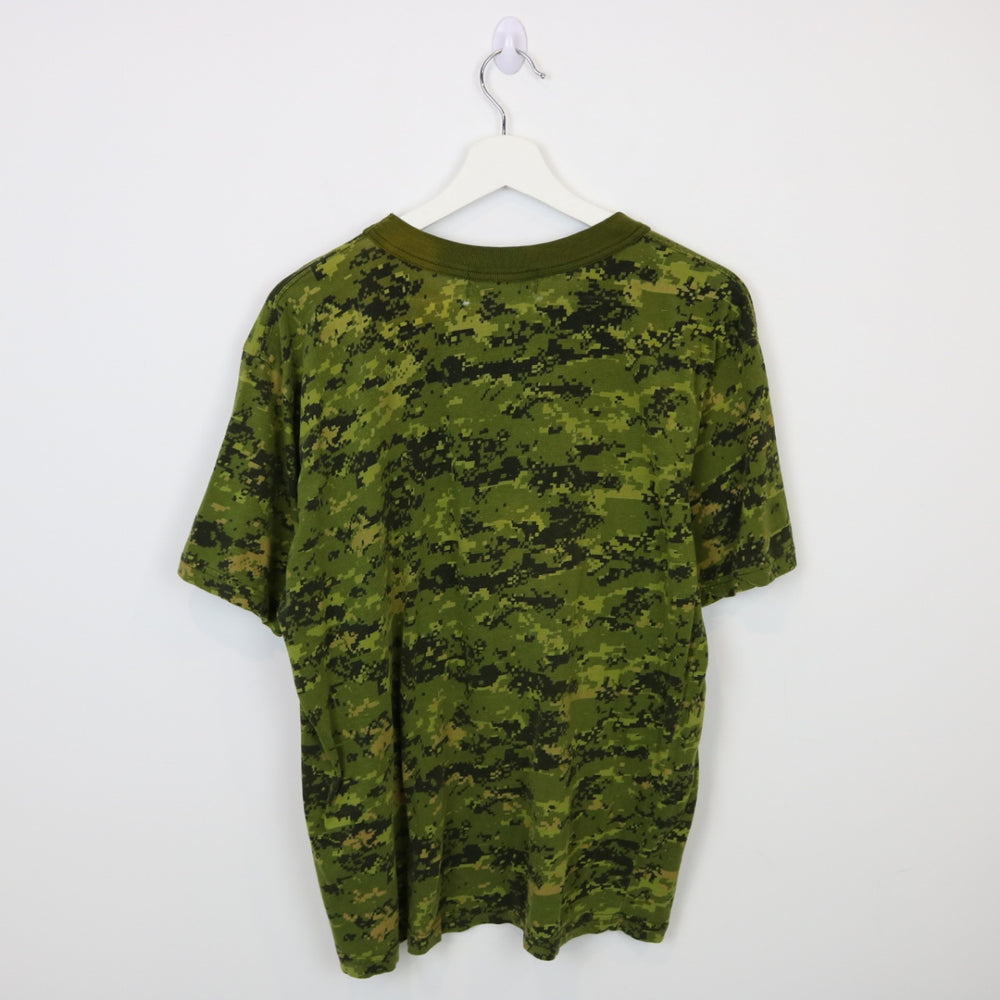 Vintage 90's Digital Camo Tee - L-NEWLIFE Clothing