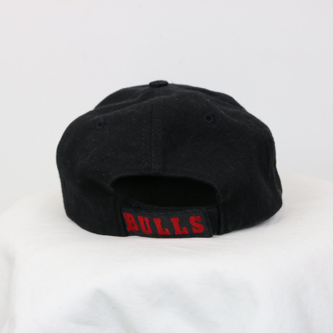Vintage 90's Chicago Bulls Hat - OS-NEWLIFE Clothing