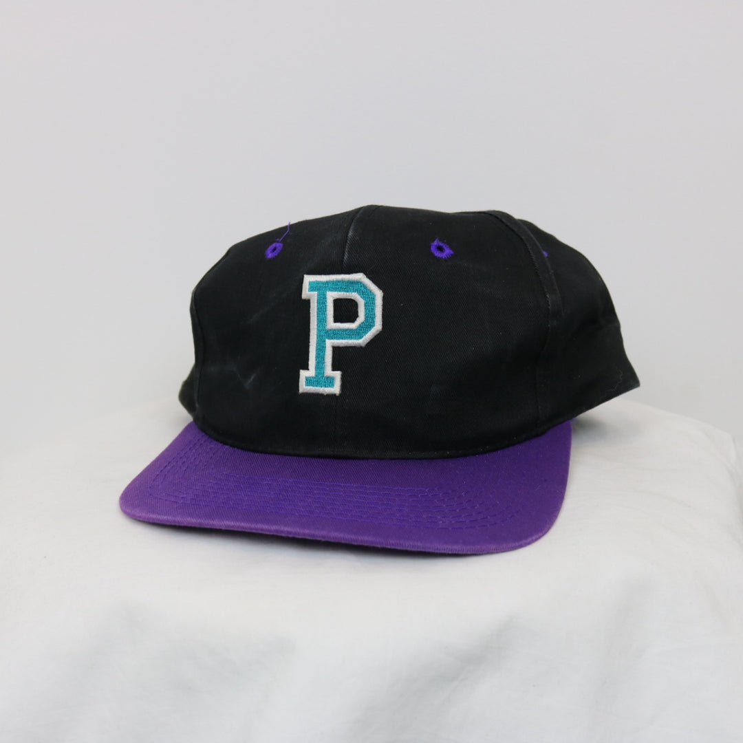 Vintage 90's P Snap Back Hat - OS-NEWLIFE Clothing