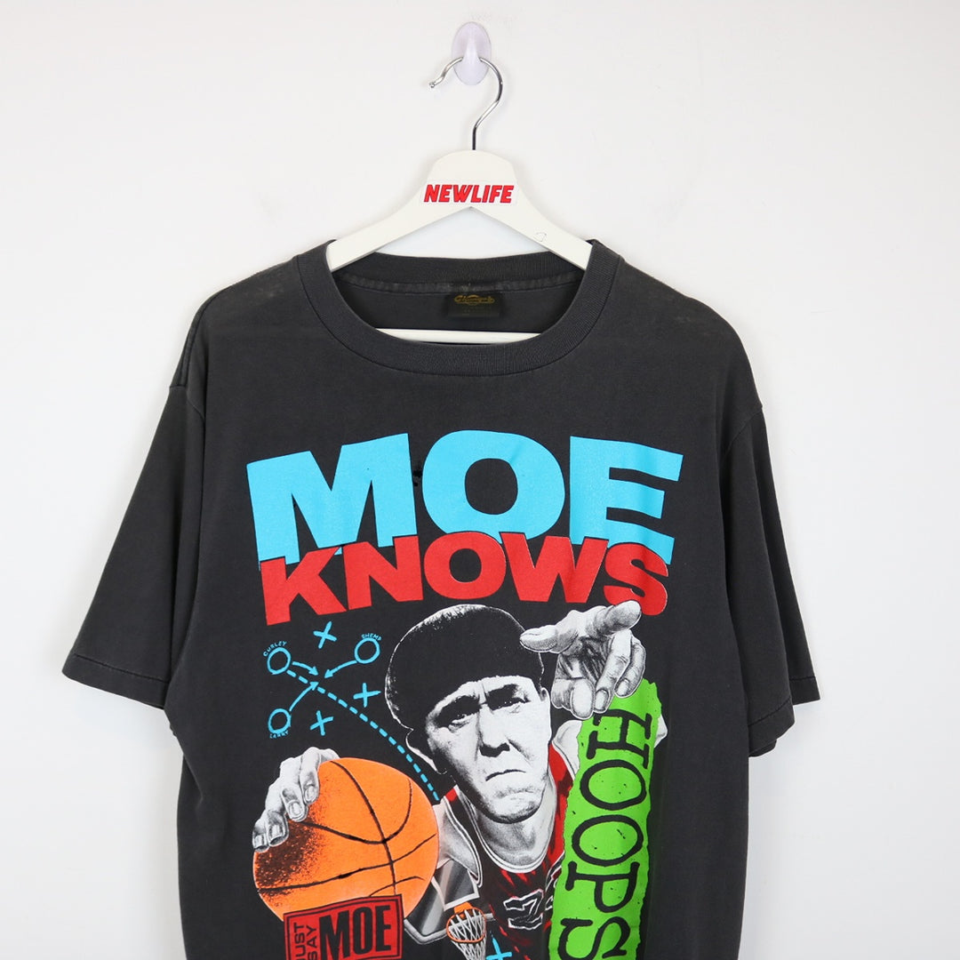 Vintage 1990 Three Stooges Moe Knows Hoops Tee - L-NEWLIFE Clothing