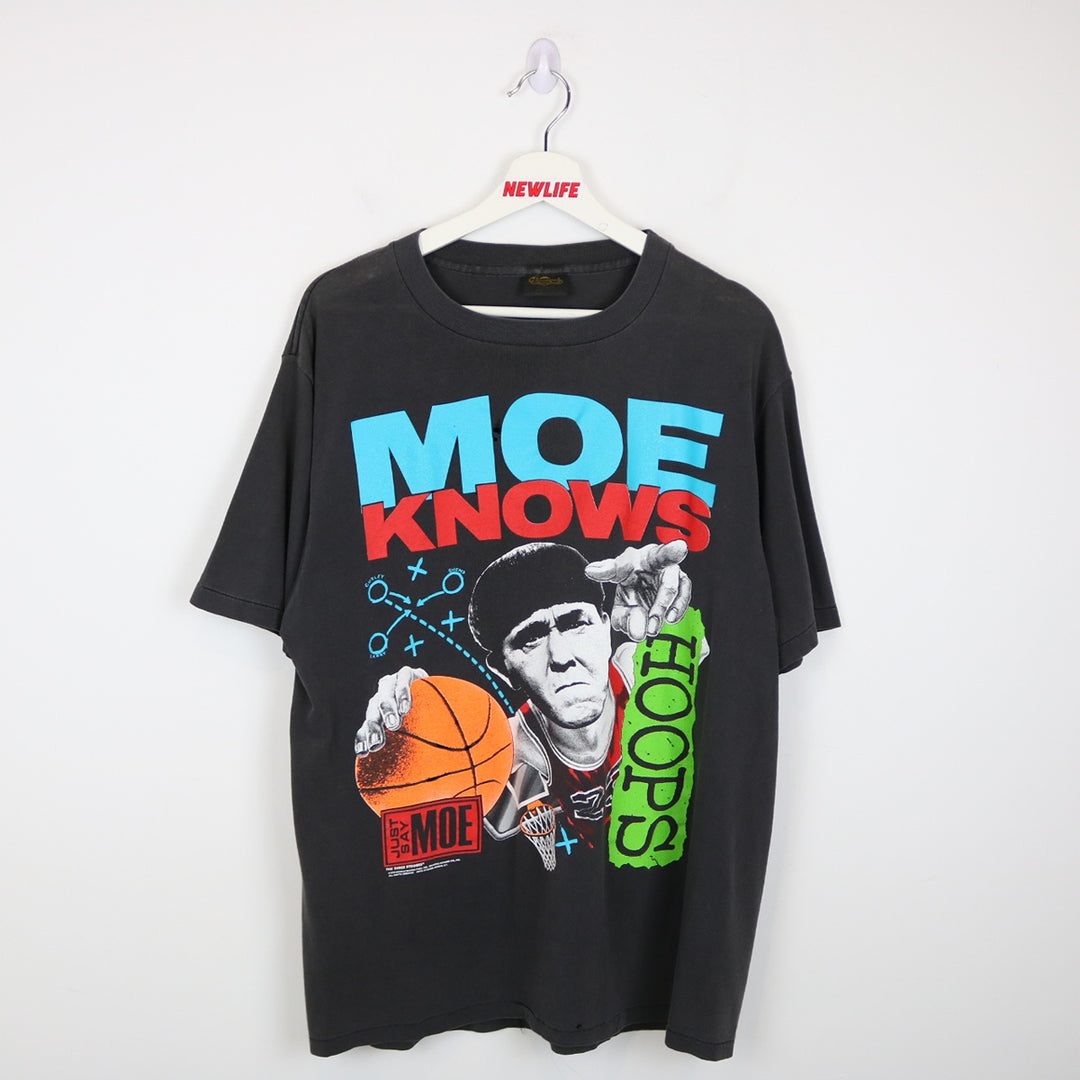 Vintage 1990 Three Stooges Moe Knows Hoops Tee - L-NEWLIFE Clothing