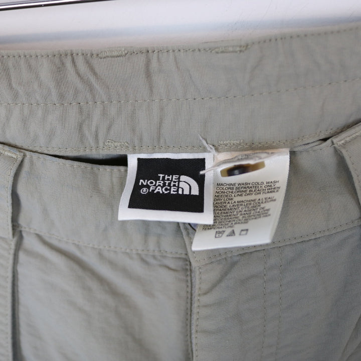 Vintage 00's The North Face Shorts - 33"-NEWLIFE Clothing