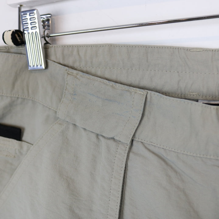 Vintage 00's The North Face Shorts - 33"-NEWLIFE Clothing