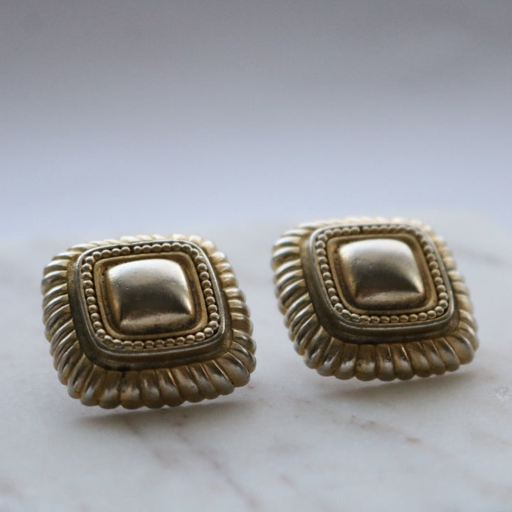 Vintage Stud earrings